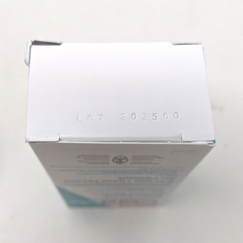 CeraVe Resurfacing Retinol Serum For Face with Niacinamide NEW IN BOX - Picture 3 of 8